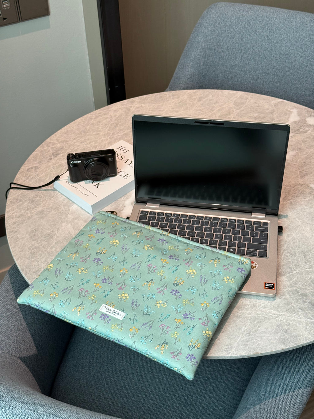 Flora laptop/iPad sleeve