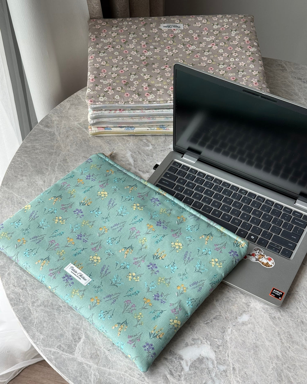 Flora laptop/iPad sleeve